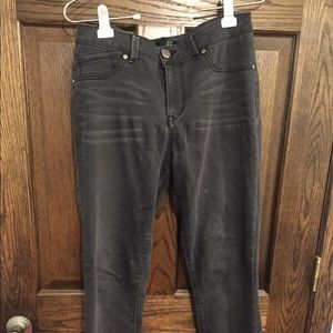 1822 Denim Gray Wash Jeans